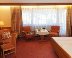 Hotel Waldlust (Baiersbronn-Tonbach ) Hotel Waldlust (Baiersbronn-Tonbach )