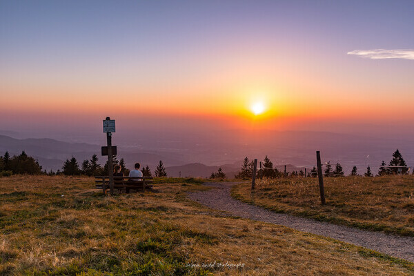 Kandelpyramide Copyright: (Mit freundlicher Genehmigung der Tourist-Info Waldkirch © Jasmin Seidel) Kandelpyramide Copyright: (Mit freundlicher Genehmigung der Tourist-Info Waldkirch © Jasmin Seidel)